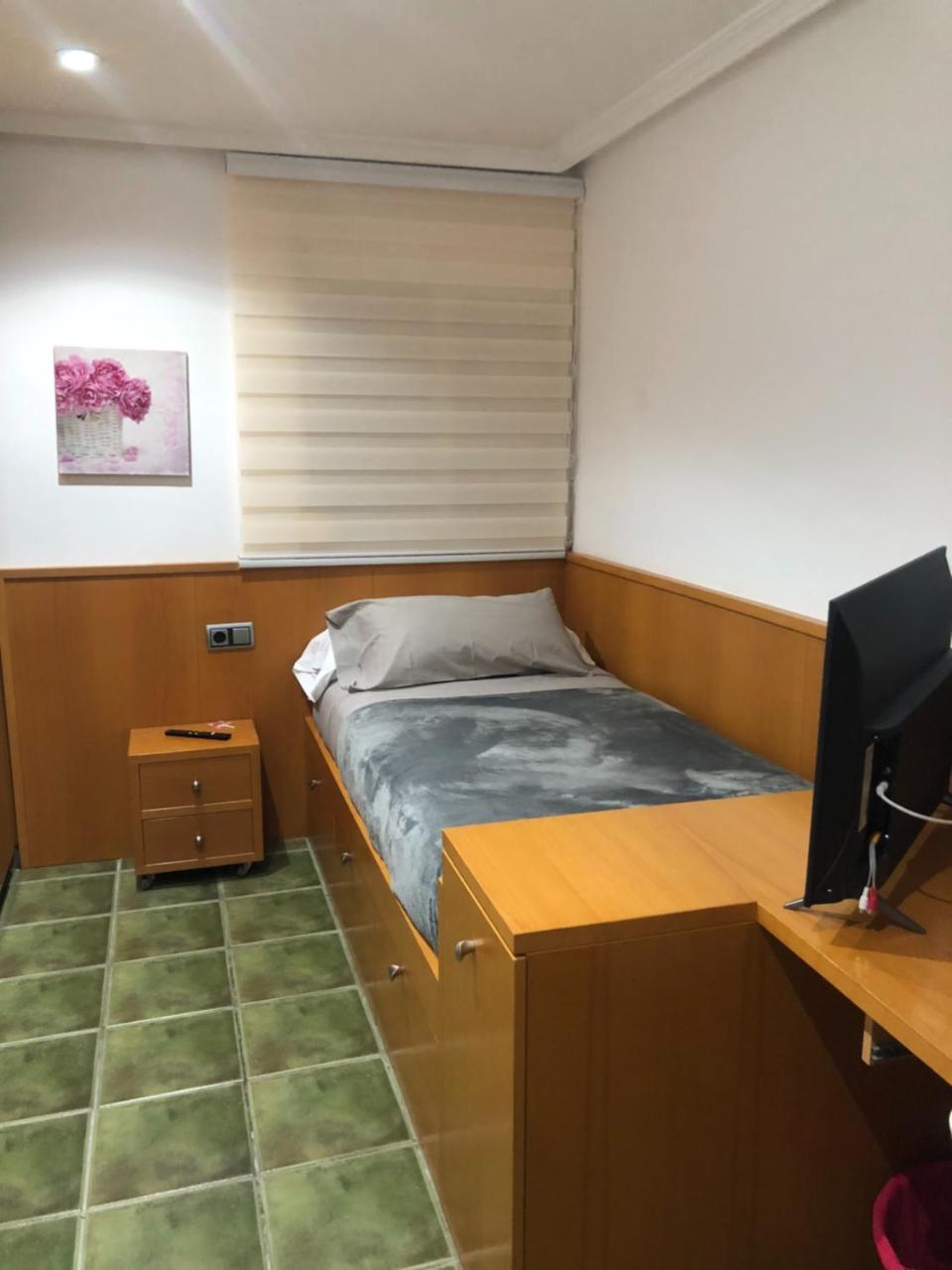 Private Rooms - Airport Sant Boi de Llobregat Εξωτερικό φωτογραφία