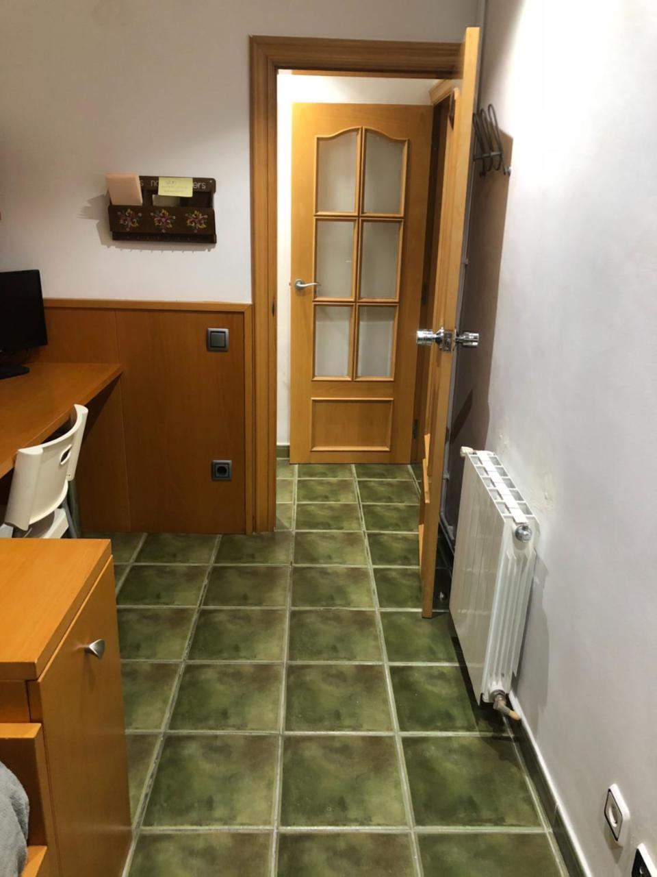 Private Rooms - Airport Sant Boi de Llobregat Εξωτερικό φωτογραφία