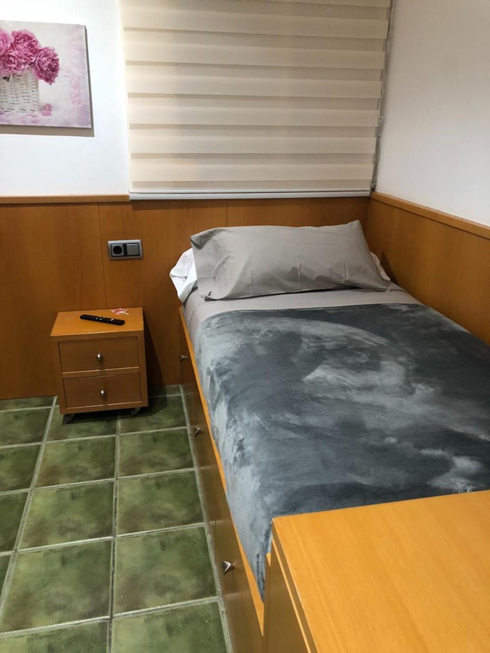 Private Rooms - Airport Sant Boi de Llobregat Εξωτερικό φωτογραφία